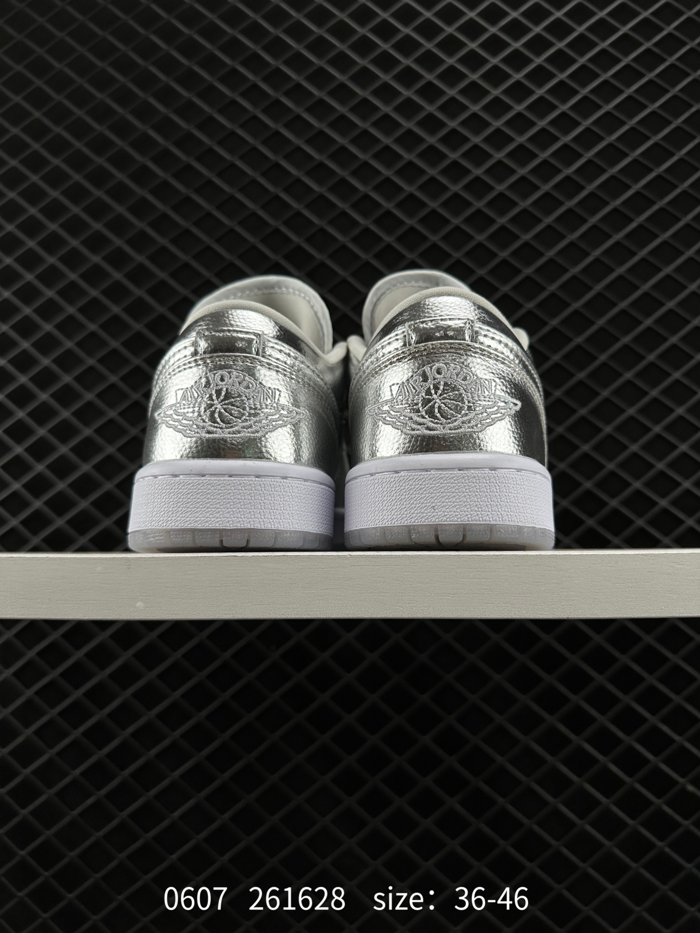 Nike Air Jordan 1 Low AJ1